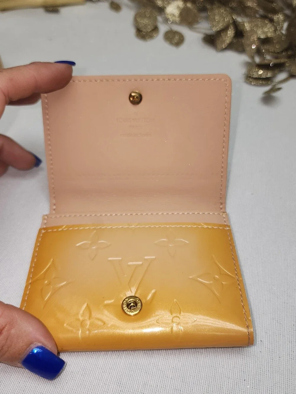 Authentic Louis Vuitton Vernis Card Wallet In Gold - LIKE NEW